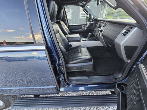 Used 2017 Ford Expedition Limited w/ Equipment Group 301A RWD image 35