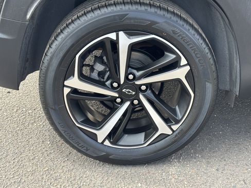 Used 2022 Chevrolet TrailBlazer RS w/ Technology Package FWD image 7