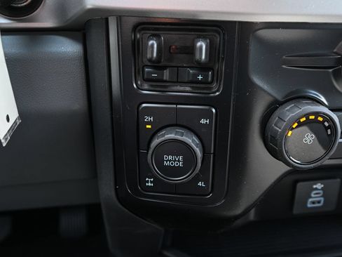 New 2026 Ford F250 XL w/ STX Appearance Package AWD/4WD image 28