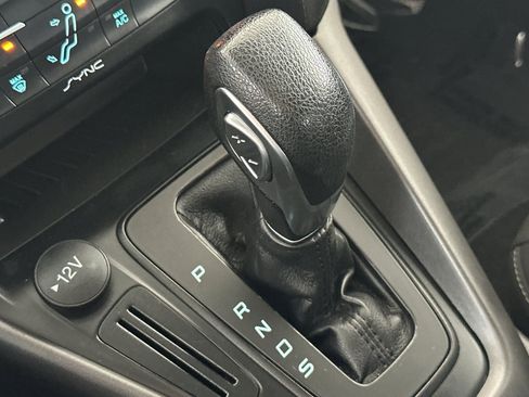 Used 2018 Ford Focus SEL FWD image 21