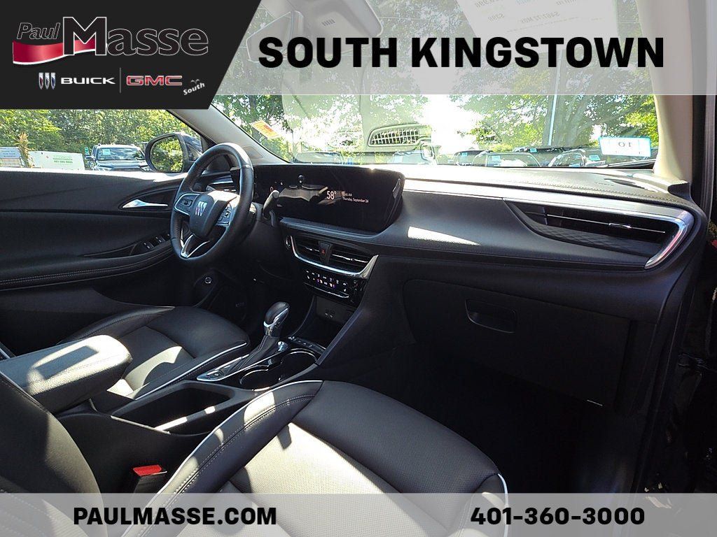 Used 2024 Buick Encore GX Avenir w/ Avenir Technology Package AWD/4WD image 32