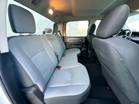 Used 2021 RAM 1500 Classic SLT image 25