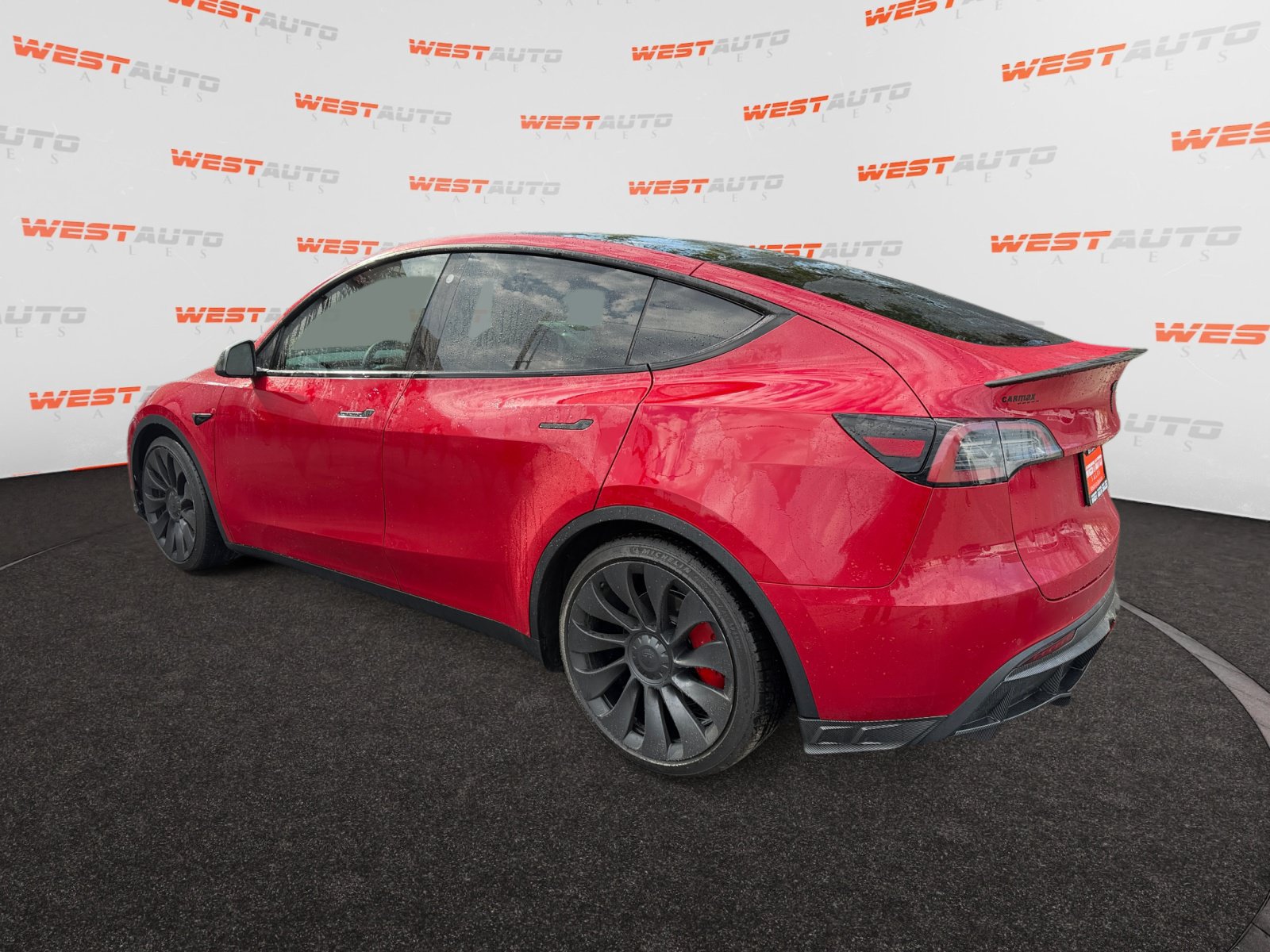 Used 2022 Tesla Model Y Performance AWD/4WD image 3