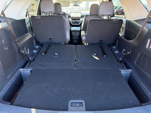 New 2025 Ford Explorer Active w/ Active Comfort Package image 22