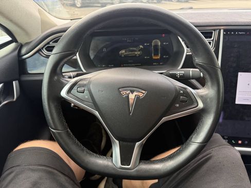 Used 2015 Tesla Model S 70D AWD/4WD image 22
