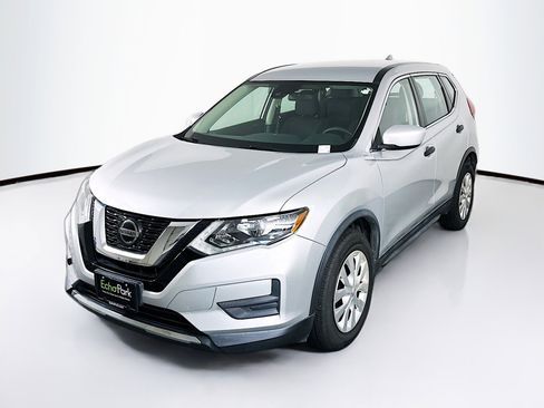 Used 2019 Nissan Rogue S FWD image 3