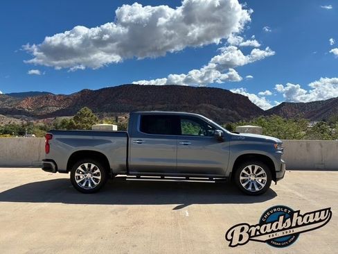 Used 2021 Chevrolet Silverado 1500 High Country w/ Safety Package II image 3