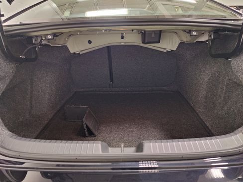Used 2025 Volkswagen Jetta SE w/ Sunroof Package FWD image 24