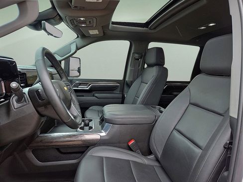 Used 2025 Chevrolet Silverado 2500 LTZ w/ LTZ Premium Package AWD/4WD image 23