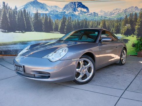 Used 2004 Porsche 911 Carrera RWD image 1