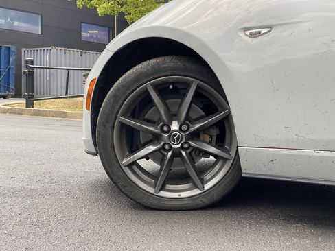 Used 2016 MAZDA MX-5 Miata Grand Touring RWD image 10