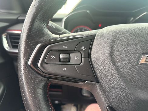 Used 2021 Chevrolet TrailBlazer RS w/ Sun and Liftgate Package image 18