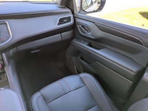 Used 2022 Chevrolet Tahoe RST w/ Sport Performance Package image 22