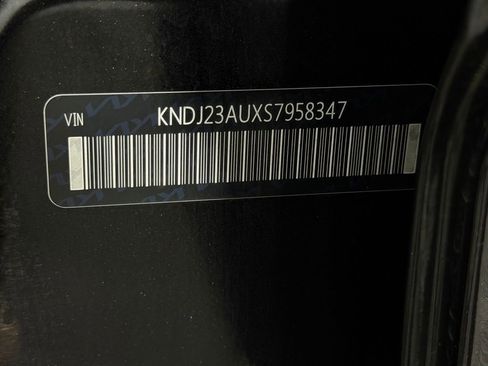 Used 2025 Kia Soul LX image 33