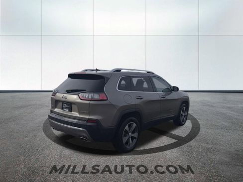 Used 2019 Jeep Cherokee Limited image 6