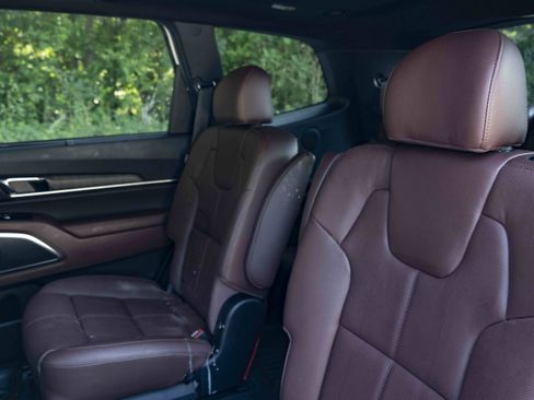 Used 2024 Kia Telluride SX FWD image 18
