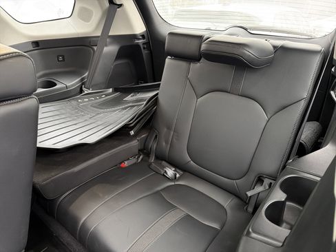 Used 2023 Honda Pilot Touring image 30