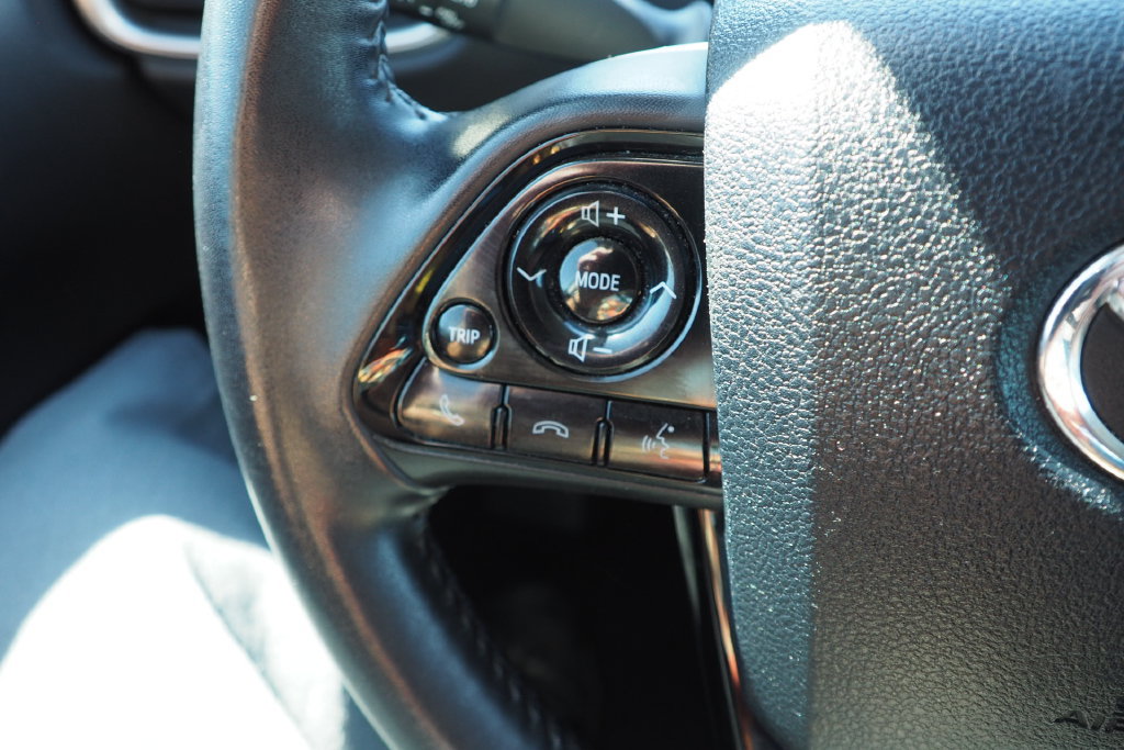 Used 2022 Toyota Prius Prime XLE FWD image 26
