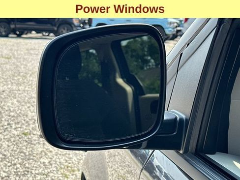 Used 2018 Dodge Grand Caravan SE w/ UConnect Hands-Free Group FWD image 7
