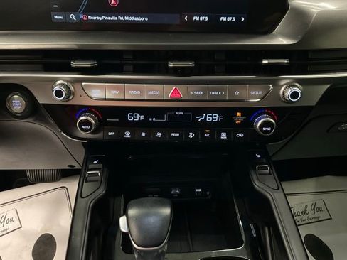 Used 2024 Kia Telluride S w/ S Sunroof Package FWD image 20