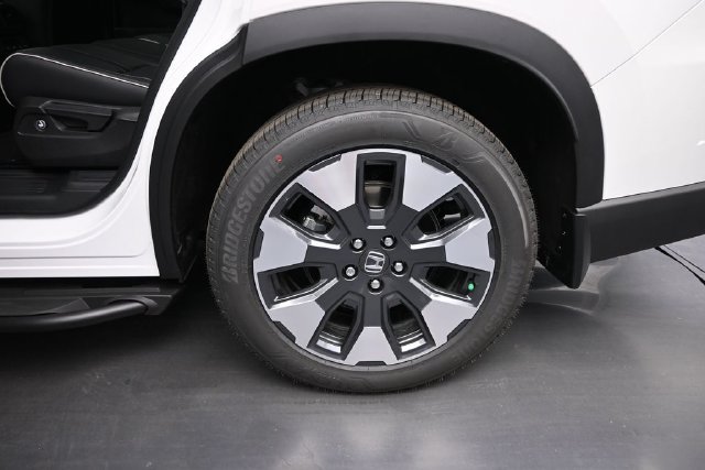 New 2026 Honda Pilot Elite image 14