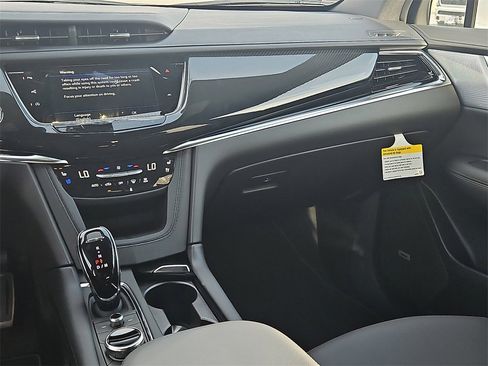 New 2025 Cadillac XT6 Sport w/ LPO, Onyx Lite Package image 17