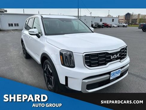 Used 2025 Kia Telluride S FWD image 1