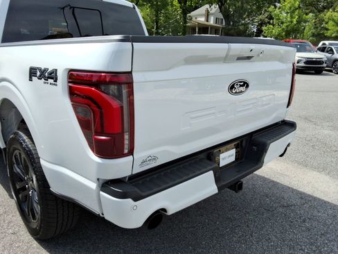 Used 2025 Ford F150 Lariat w/ Equipment Group 501A Mid AWD/4WD image 15