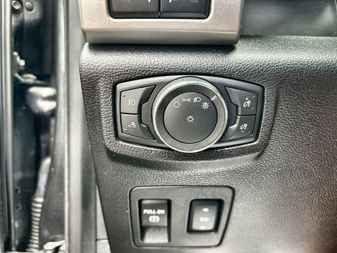 Used 2018 Ford F150 Lariat w/ Equipment Group 502A Luxury image 18