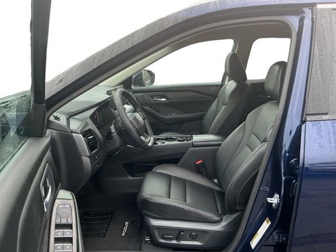 Used 2026 Nissan Rogue SL image 14