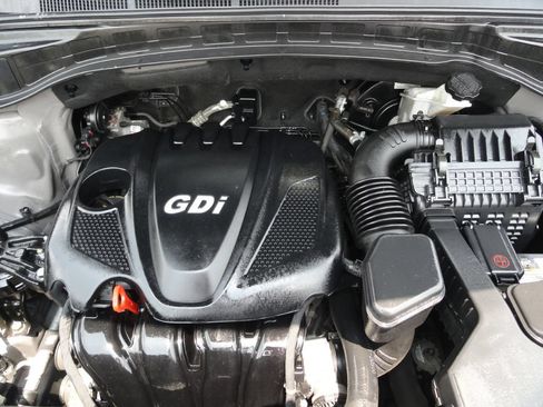 Used 2015 Hyundai Santa Fe Sport FWD image 29