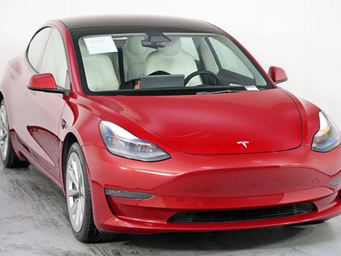 Used 2022 Tesla Model 3 Long Range image 55