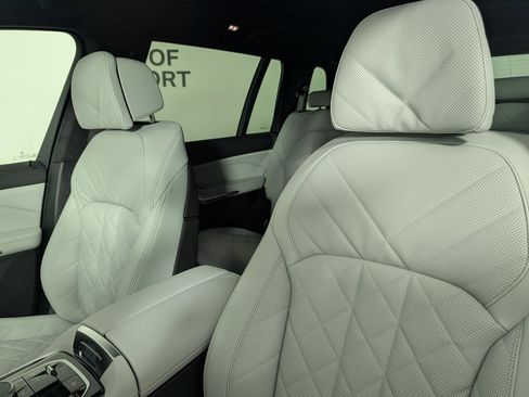 New 2026 BMW X7 xDrive40i w/ M Sport Package image 12