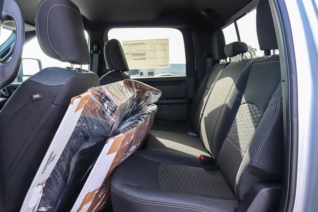 New 2026 RAM 3500 Tradesman AWD/4WD image 22