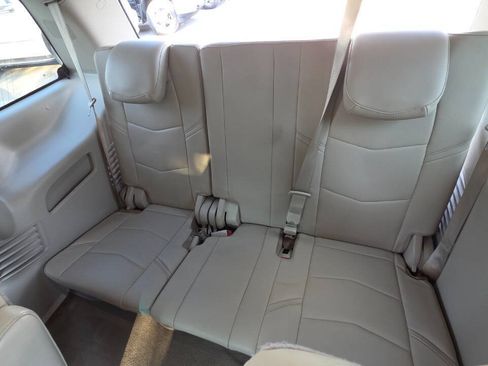 Used 2017 Cadillac Escalade Luxury AWD/4WD image 42