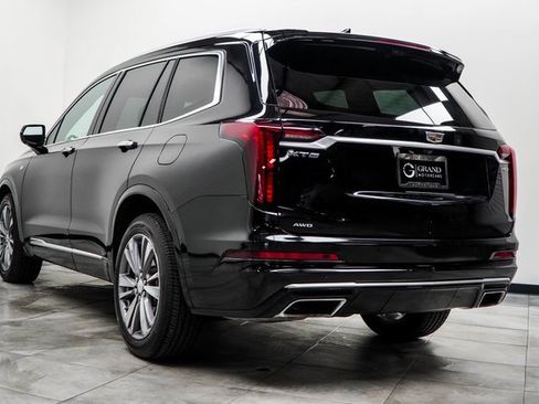 Used 2020 Cadillac XT6 Premium Luxury image 10