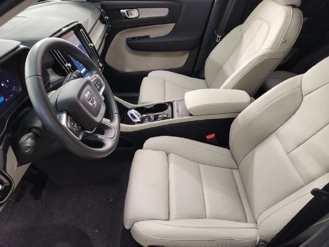 Certified 2026 Volvo XC40 B5 Plus w/ Protection Package Premier AWD/4WD image 14