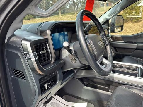 Certified 2023 Ford F250 Lariat w/ Lariat Ultimate Package image 13