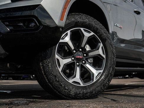 New 2026 GMC Yukon AT4 w/ AT4 Premium Package AWD/4WD image 6