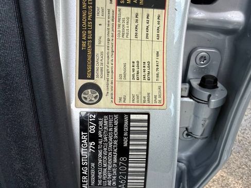 Used 2012 Mercedes-Benz E 350 4MATIC Sedan image 22
