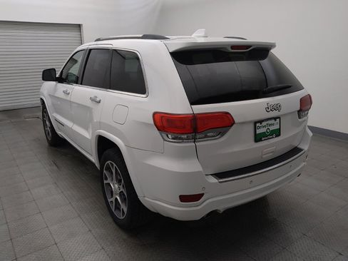 Used 2019 Jeep Grand Cherokee Overland RWD image 5