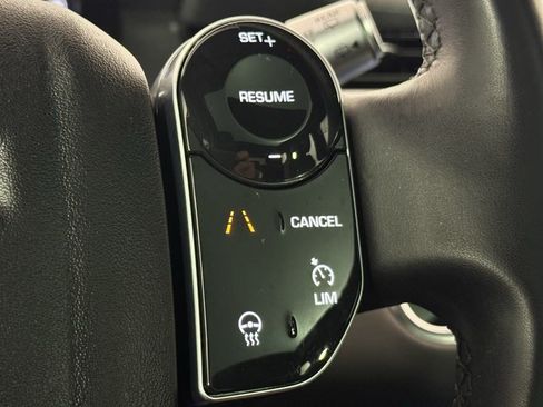 Used 2020 Land Rover Range Rover Evoque SE AWD/4WD image 18
