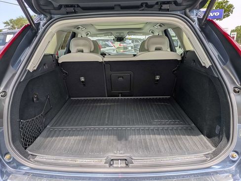 Certified 2024 Volvo XC60 T8 Plus w/ Protection Package Premier AWD/4WD image 13