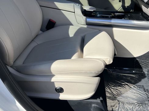 Used 2021 Mercedes-Benz GLA 250 4MATIC image 23