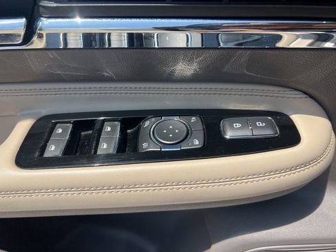 Used 2021 Lincoln Corsair FWD w/ Convenience Package image 53