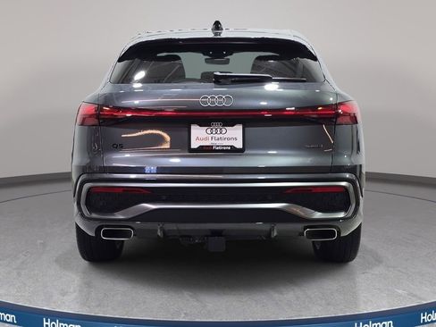Used 2025 Audi Q5 Prestige w/ 20" Wheel Package AWD/4WD image 7