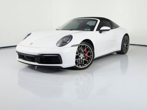 Certified 2022 Porsche 911 Targa 4S AWD/4WD image 6
