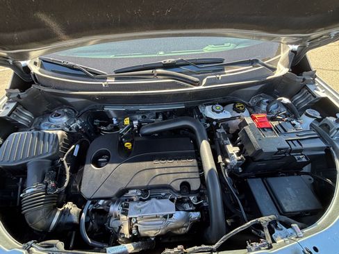 Used 2025 Chevrolet Equinox LT image 31