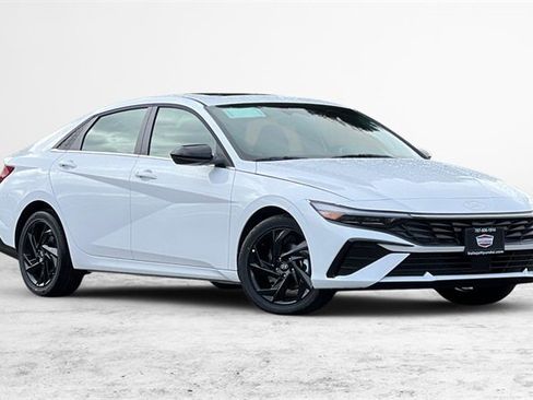 New 2026 Hyundai Elantra SEL Sport image 2