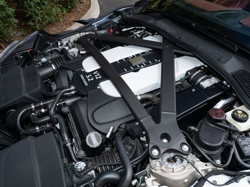 Used 2021 Aston Martin DBS Superleggera Volante image 14